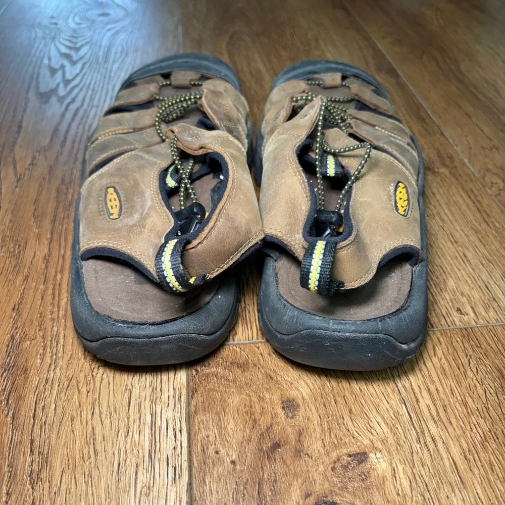 Keen Newport H2 Mens 11 Brown Leather Waterproof Hiking Sandals Sport Shoes